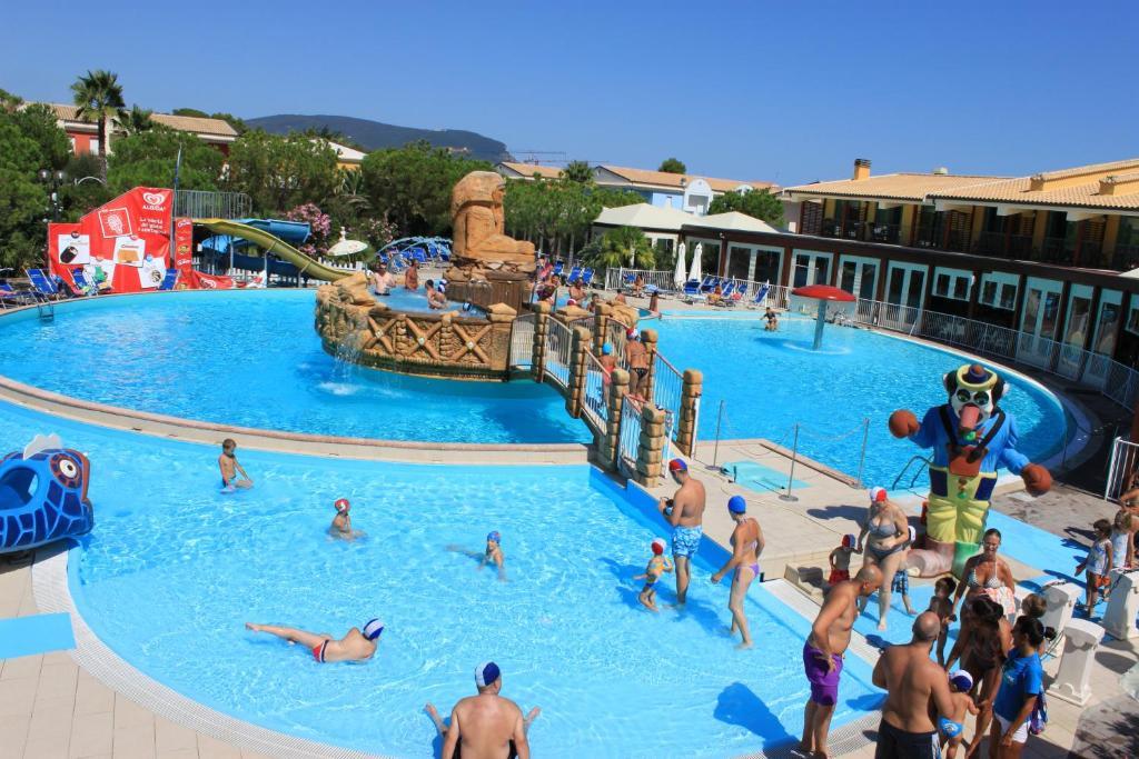 Villaggio Centro Vacanze De Angelis Resort 4*