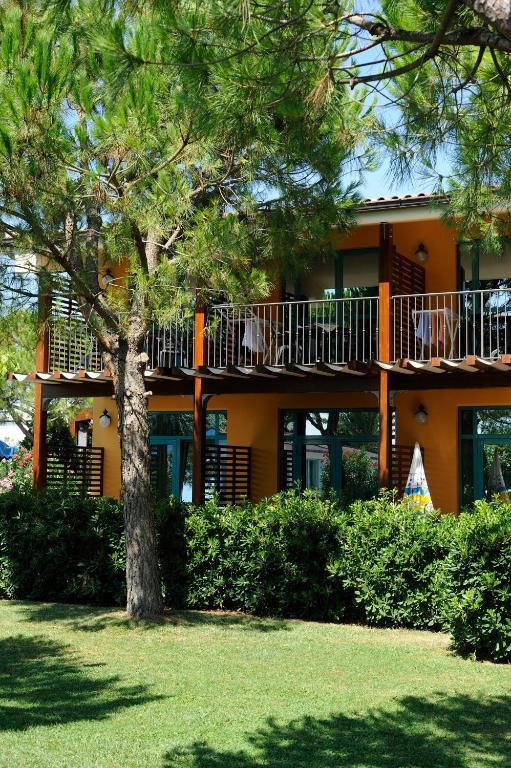 Resort Villaggio Centro Vacanze De Angelis 4*